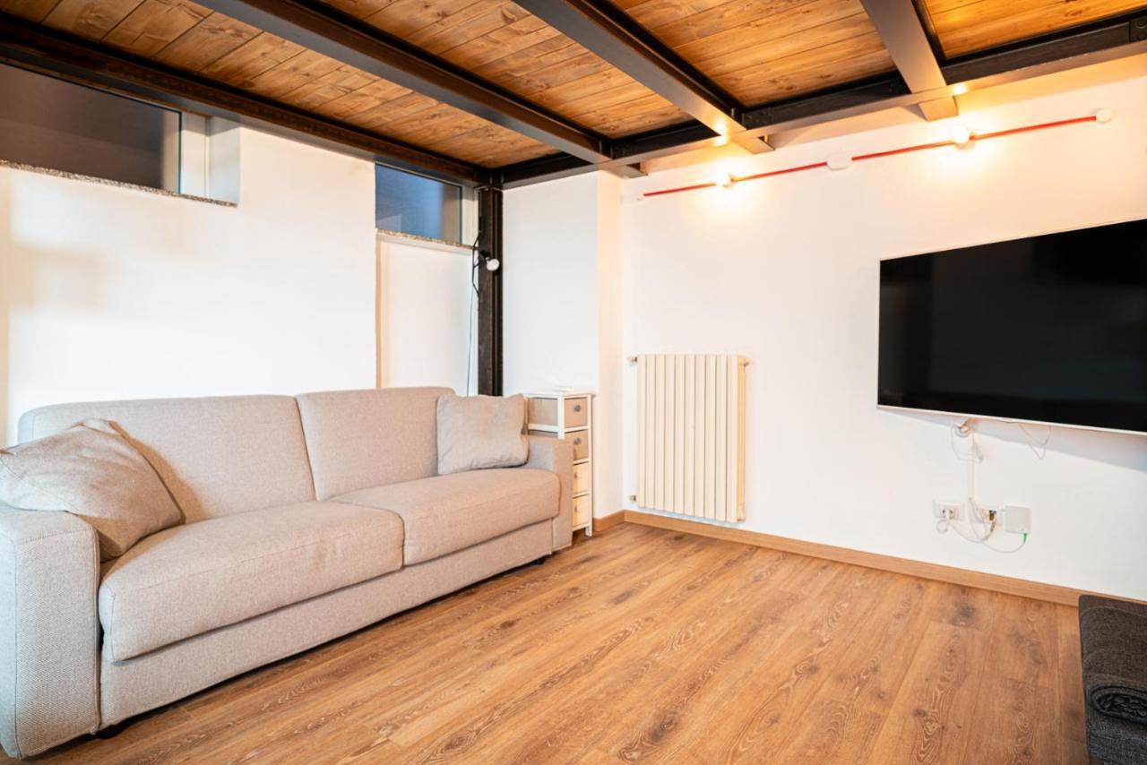 Likehome Milano - Via Scaldasole Loft Eksteriør bilde